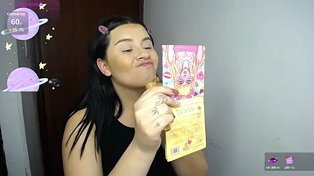 Snapshot of SaraBraun_ chatting on 01-23-25, 09:18 SaraBraun online show from 01-23-25, 09:18