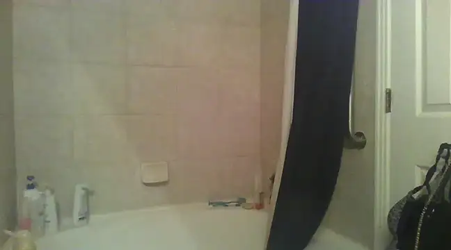 LuckiXCX online show from 02-08-25, 11:55