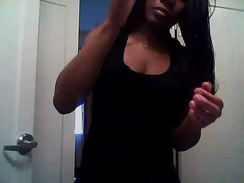 Snapshot of LuckiXCX chatting on 01-11-26, 10:26 LuckiXCX online show from 01-11-26, 10:26