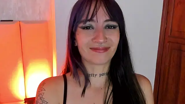 Snapshot of Michell_Wallker chatting on 12-28-24, 09:51 Michell Wallker online show from 12-28-24, 09:51