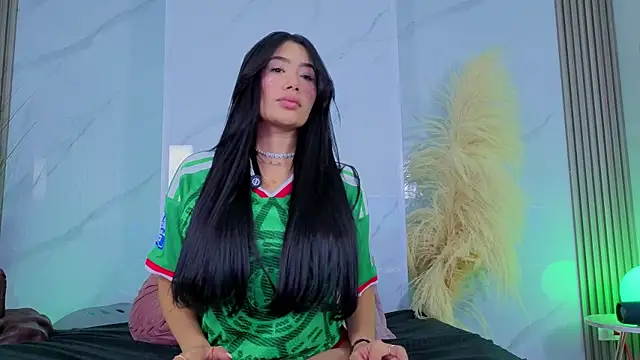 Snapshot of Chlooee__ chatting on 07-02-26, 01:16 Chlooee online show from 07-02-26, 01:16