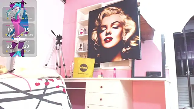 Snapshot of Brihanna_sexxx chatting on 01-18-25, 04:15 Brihanna sexxx online show from 01-18-25, 04:15