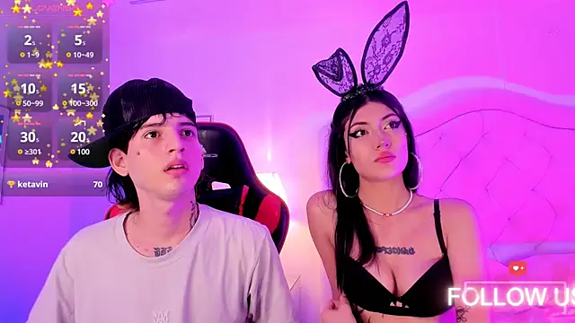 Snapshot of sett_and_gwen chatting on 03-02-25, 07:32 sett and gwen online show from 03-02-25, 07:32