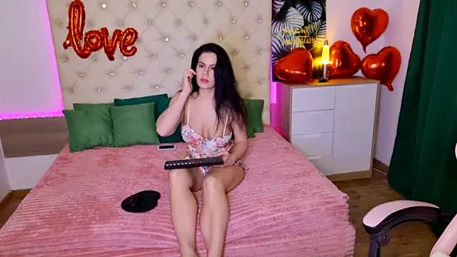 KattieSims online show from 02-09-25, 03:43