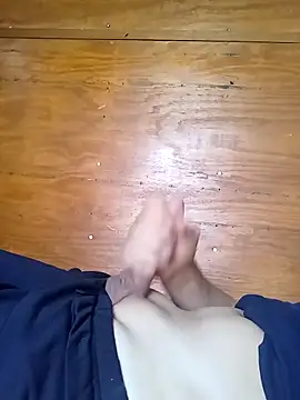 Snapshot of fun2fuck173 chatting on 11-23-25, 08:52 fun2fuck173 online show from 11-23-25, 08:52