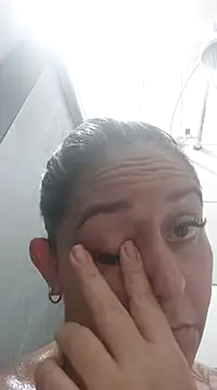 Snapshot of baixinhaloira chatting on 03-11-25, 02:32 baixinhaloira online show from 03-11-25, 02:32