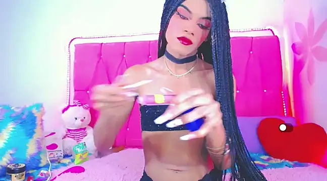 Snapshot of Theylor_Rouse chatting on 01-15-25, 02:27 Theylor Rouse online show from 01-15-25, 02:27