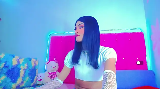 Snapshot of Theylor_Rouse chatting on 02-01-25, 02:05 Theylor Rouse online show from 02-01-25, 02:05