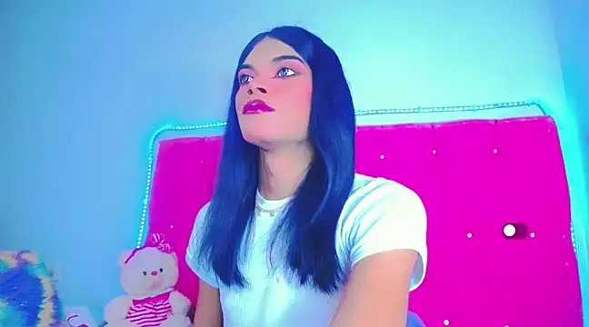 Snapshot of Theylor_Rouse chatting on 02-01-25, 08:08 Theylor Rouse online show from 02-01-25, 08:08