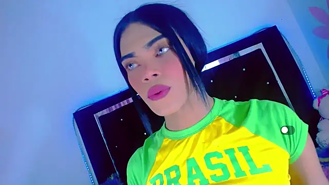 Snapshot of Theylor_Rouse chatting on 11-27-25, 07:10 Theylor Rouse online show from 11-27-25, 07:10