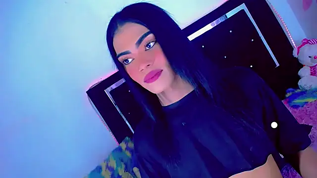 Snapshot of Theylor_Rouse chatting on 11-30-25, 08:40 Theylor Rouse online show from 11-30-25, 08:40