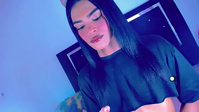 Snapshot of Theylor_Rouse chatting on 12-05-25, 06:22 Theylor Rouse online show from 12-05-25, 06:22