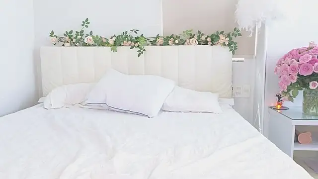 Akina starr online show from 10-18-25, 04:04