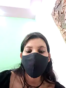 Snapshot of Aafreen_36 chatting on 01-27-25, 09:34 Aafreen 36 online show from 01-27-25, 09:34