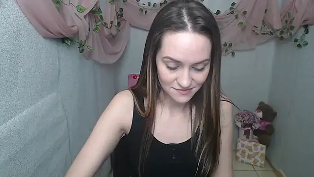 Snapshot of Lina_Star_S chatting on 01-07-25, 06:16 Lina Star S online show from 01-07-25, 06:16