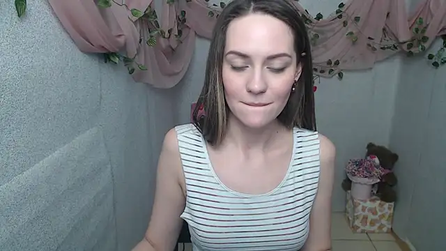 Snapshot of Lina_Star_S chatting on 01-16-25, 09:37 Lina Star S online show from 01-16-25, 09:37