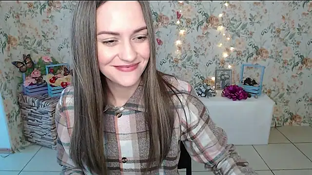 Snapshot of Lina_Star_S chatting on 02-18-25, 06:48 Lina Star S online show from 02-18-25, 06:48