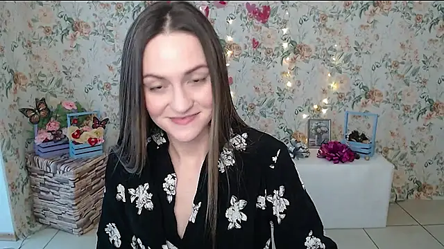 Snapshot of Lina_Star_S chatting on 02-20-25, 06:39 Lina Star S online show from 02-20-25, 06:39