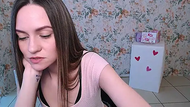 Snapshot of Lina_Star_S chatting on 03-22-25, 07:15 Lina Star S online show from 03-22-25, 07:15