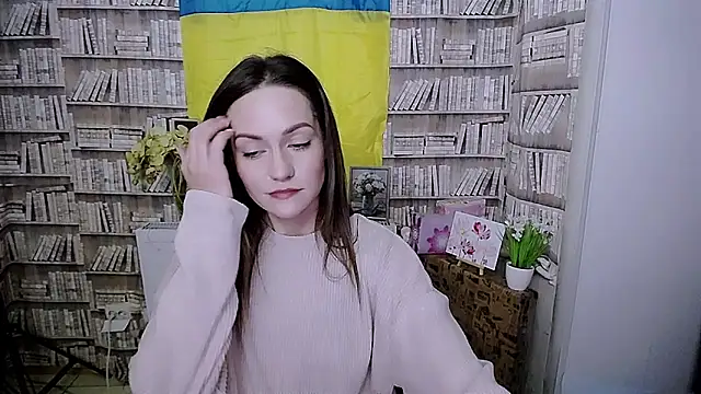 Snapshot of Lina_Star_S chatting on 09-19-25, 05:42 Lina Star S online show from 09-19-25, 05:42