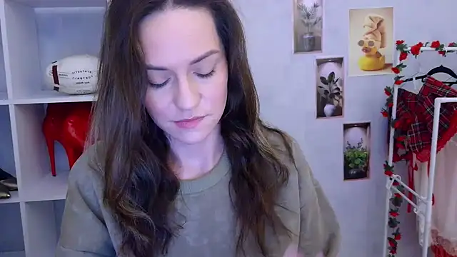 Snapshot of Lina_Star_S chatting on 01-15-26, 06:29 Lina Star S online show from 01-15-26, 06:29