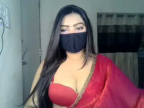 Snapshot of ishi_Beauty chatting on 06-16-26, 04:37 ishi Beauty online show from 06-16-26, 04:37