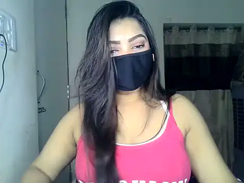 Snapshot of ishi_Beauty chatting on 06-17-26, 04:15 ishi Beauty online show from 06-17-26, 04:15