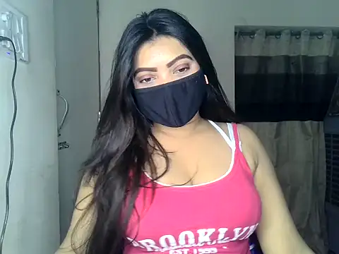 Snapshot of ishi_Beauty chatting on 06-23-26, 05:16 ishi Beauty online show from 06-23-26, 05:16