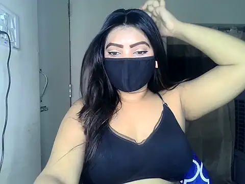 Snapshot of ishi_Beauty chatting on 06-26-26, 04:28 ishi Beauty online show from 06-26-26, 04:28