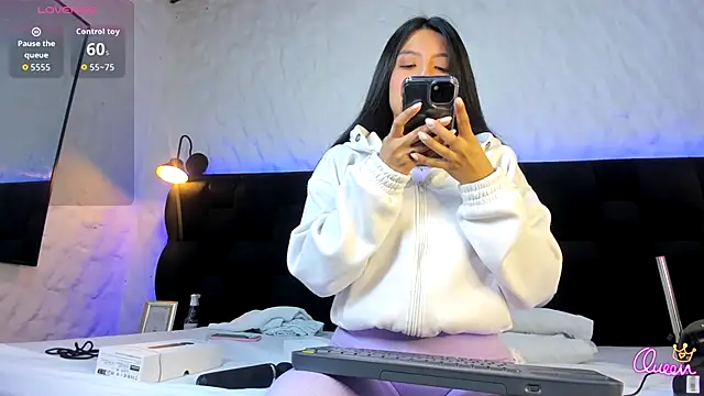 Camila  Gomez online show from 01-06-26, 12:31