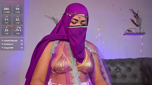 Snapshot of jazmin_anbar chatting on 01-25-25, 08:10 jazmin anbar online show from 01-25-25, 08:10