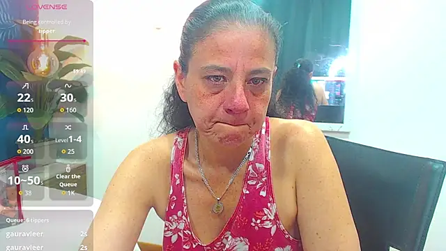 sasi luna online show from 10-12-25, 02:21