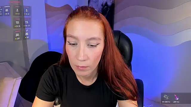 MiaFarrell  online show from 10-31-25, 07:15