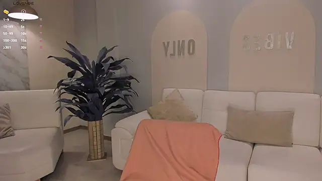 Snapshot of IsabelBornner chatting on 03-04-26, 06:36 IsabelBornner online show from 03-04-26, 06:36