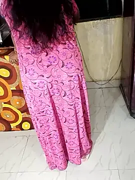 Snapshot of _Hot-Couple chatting on 12-19-25, 08:27 Hot-Couple online show from 12-19-25, 08:27