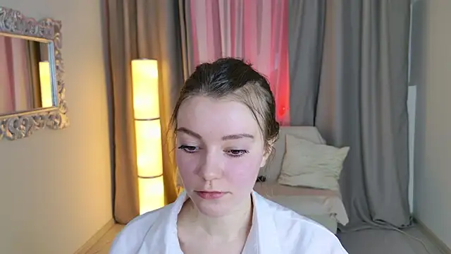 Lana  Cute  online show from 02-25-26, 02:16