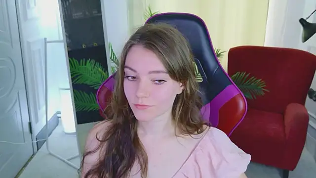 Lana  Cute  online show from 07-22-26, 01:58