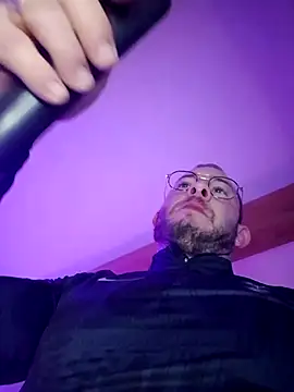 jourdinio13 online show from 03-04-25, 08:27