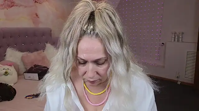 Penelope Pinky online show from 01-23-25, 11:05