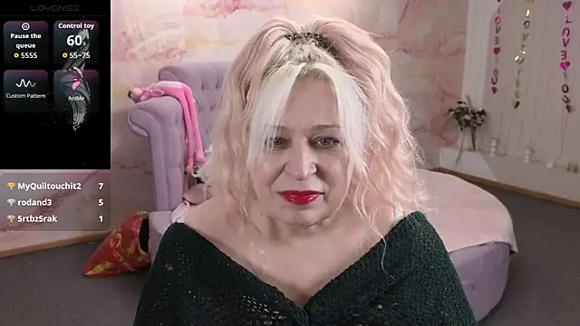 Snapshot of Penelope_Pinky chatting on 04-22-26, 10:50 Penelope Pinky online show from 04-22-26, 10:50