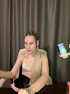 Cassie Bae online show from 12-22-24, 02:27