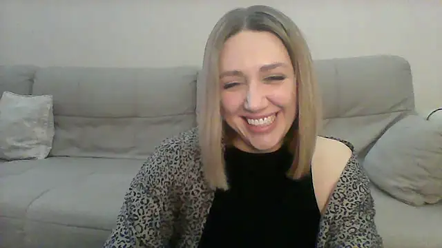 VickyLove047 online show from 02-05-25, 10:19