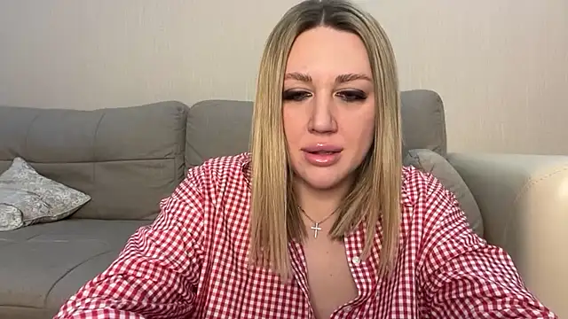 Snapshot of VickyLove047 chatting on 09-29-25, 05:29 VickyLove047 online show from 09-29-25, 05:29