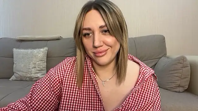 Snapshot of VickyLove047 chatting on 11-15-25, 06:11 VickyLove047 online show from 11-15-25, 06:11