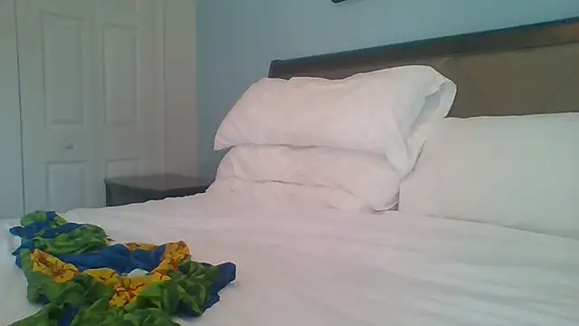 Snapshot of tendertormentt chatting on 12-17-24, 08:21 tendertormentt online show from 12-17-24, 08:21