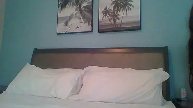 Snapshot of tendertormentt chatting on 12-22-24, 08:25 tendertormentt online show from 12-22-24, 08:25