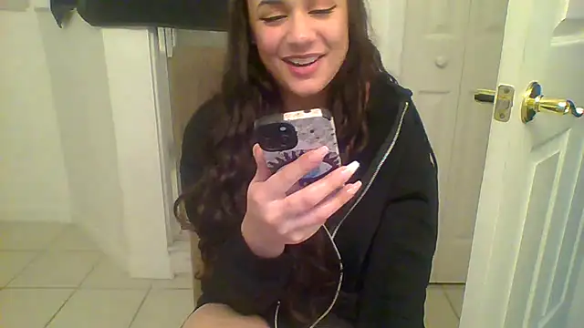 Snapshot of tendertormentt chatting on 01-30-25, 11:45 tendertormentt online show from 01-30-25, 11:45