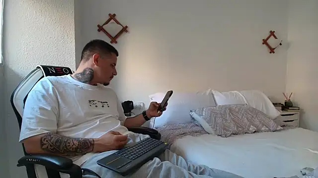 Geishastudios online show from 04-21-26, 02:34