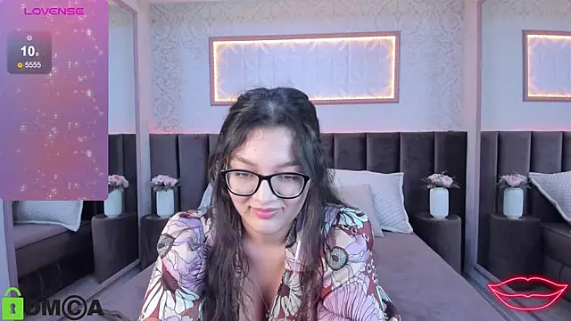 Snapshot of ZarifaBev chatting on 02-04-25, 03:36 ZarifaBev online show from 02-04-25, 03:36