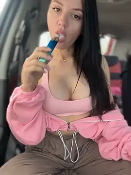 JulliaVegas online show from 09-18-25, 01:40